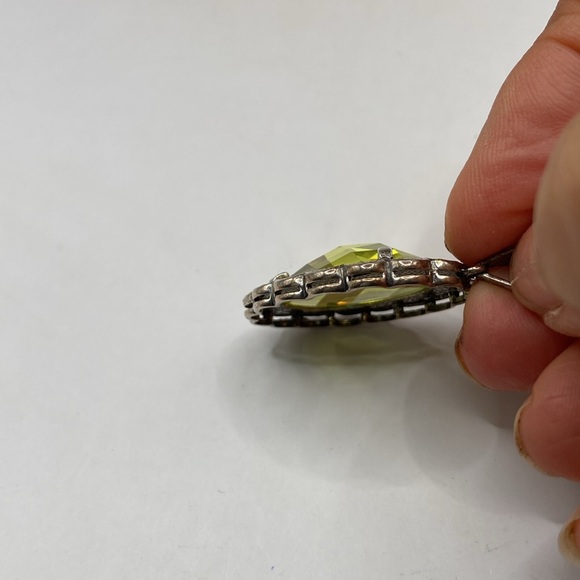 Sterling Silver 925 Simulated Oval Peridot Marcasite Pendant - Picture 5 of 14